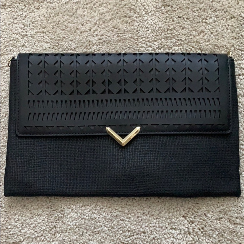 Black Stella & Dot clutch